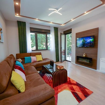 Pine 1 Apartment In The Center Trebinje Esterno foto