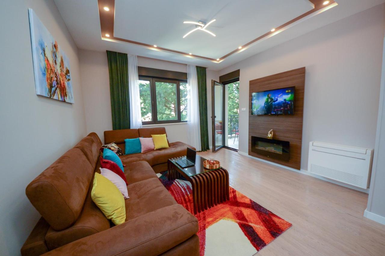 Pine 1 Apartment In The Center Trebinje Esterno foto